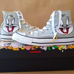 Bugs Bunny Looney Tunes Converse High Tops Unisex